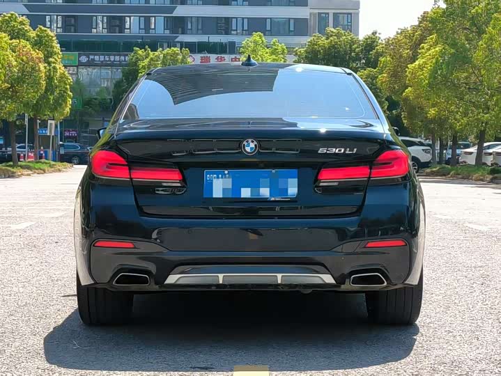 Фото 8 - BMW 5 Series