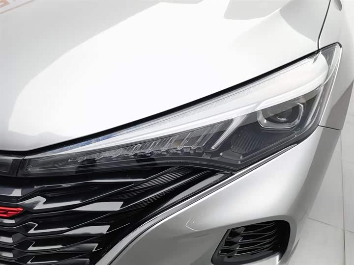 Фото 7 - Changan Eado Plus