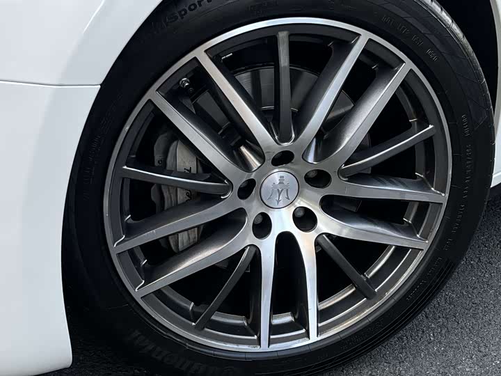 Фото 7 - Maserati Ghibli