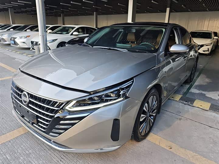 Фото 1 - Nissan Teana