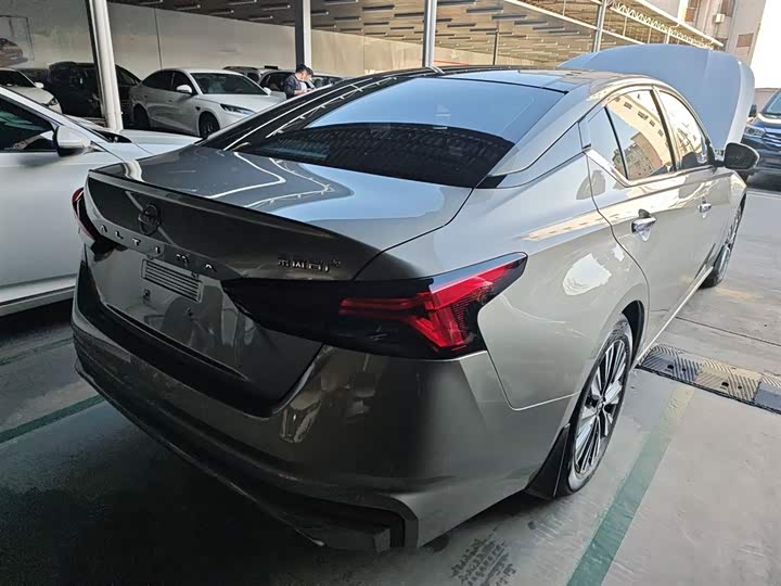 Фото 7 - Nissan Teana