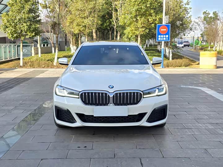 Фото 2 - BMW 5 Series