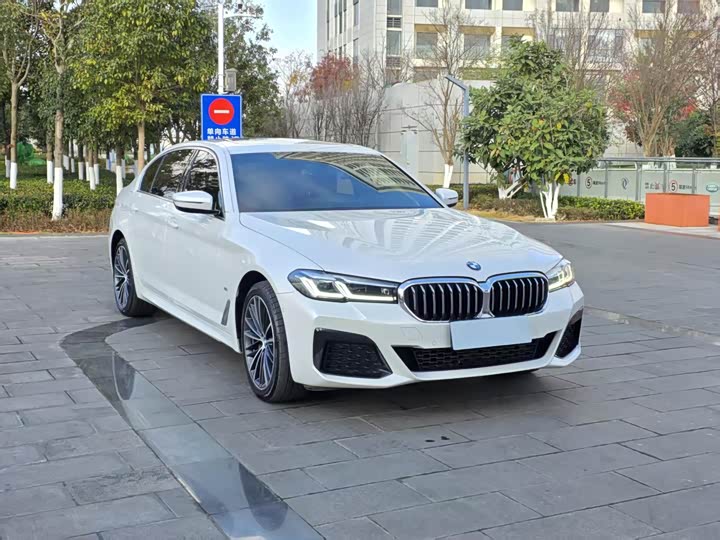 Фото 3 - BMW 5 Series