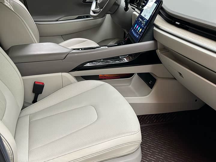 Фото 7 - Hyundai Custo