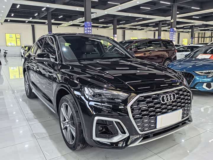 Фото 3 - Audi Q5L Sportback