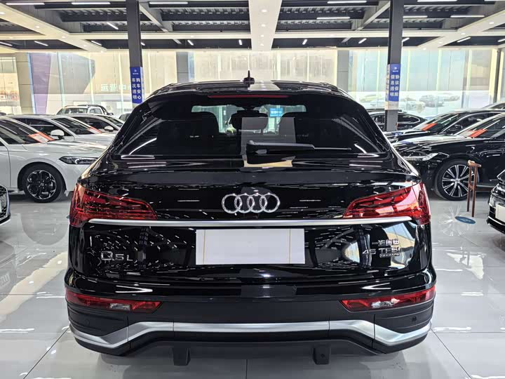 Фото 4 - Audi Q5L Sportback