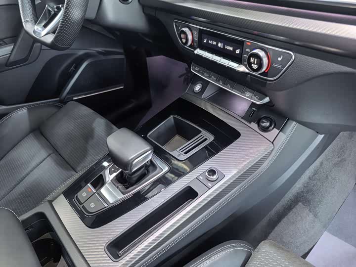 Фото 7 - Audi Q5L Sportback