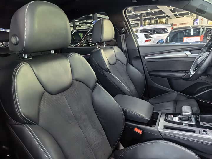 Фото 8 - Audi Q5L Sportback