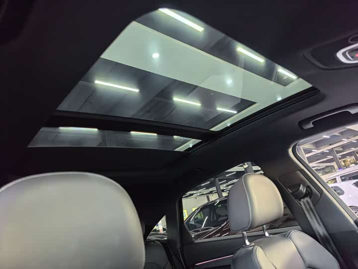 Фото 9 - Audi Q5L Sportback