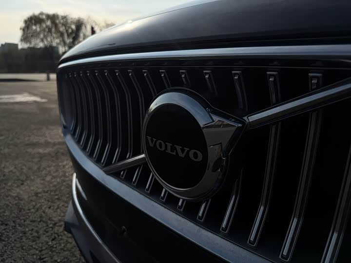 Фото 6 - Volvo S90