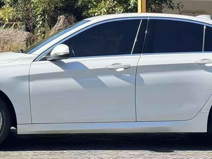 Фото 4 - BMW 1 Series