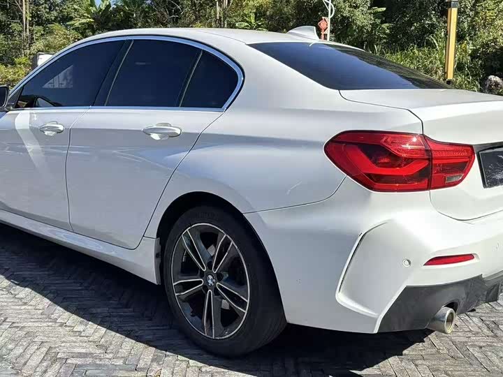 Фото 8 - BMW 1 Series