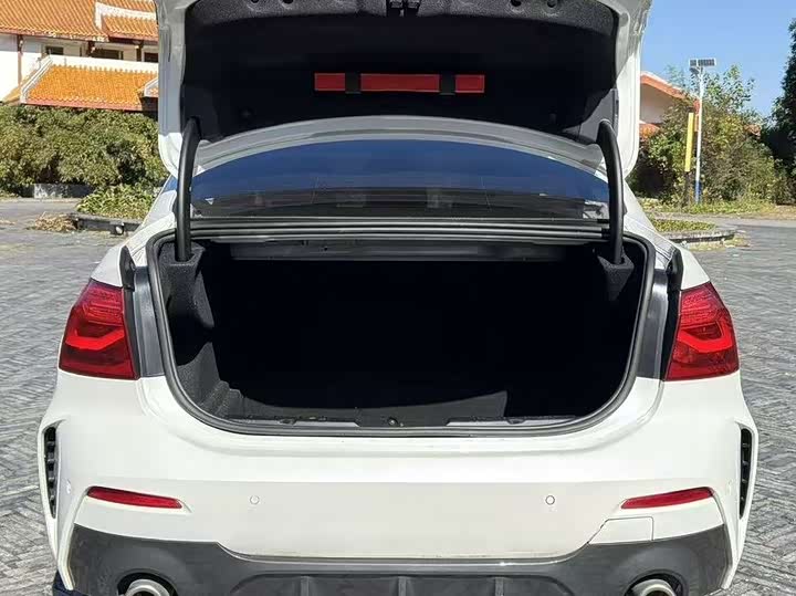 Фото 9 - BMW 1 Series