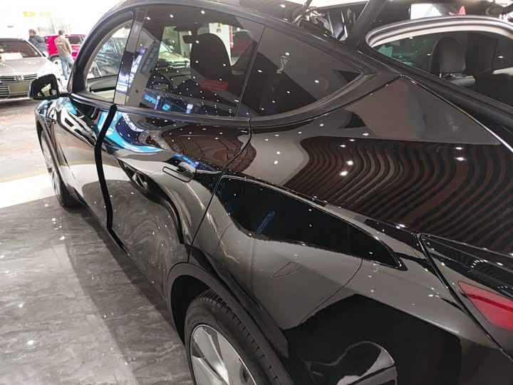 Фото 5 - Tesla Model Y
