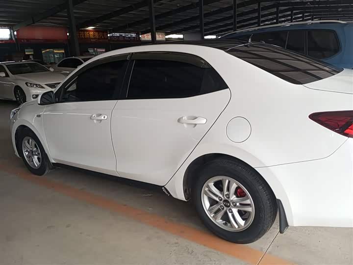 Фото 5 - Kia Forte