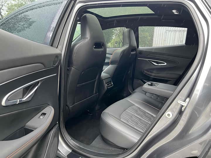 Фото 8 - Changan UNI-T