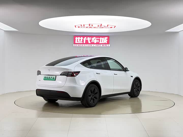 Фото 6 - Tesla Model Y