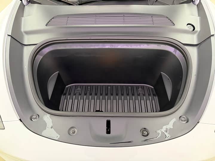 Фото 9 - Tesla Model Y