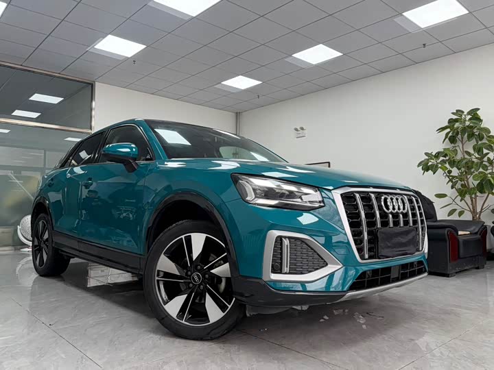 Фото 2 - Audi Q2L