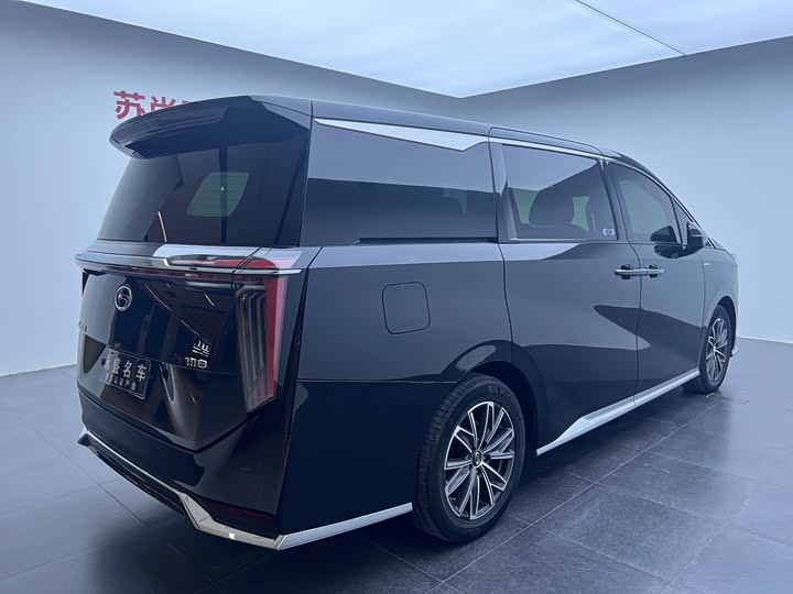 Фото 4 - GAC Trumpchi M8