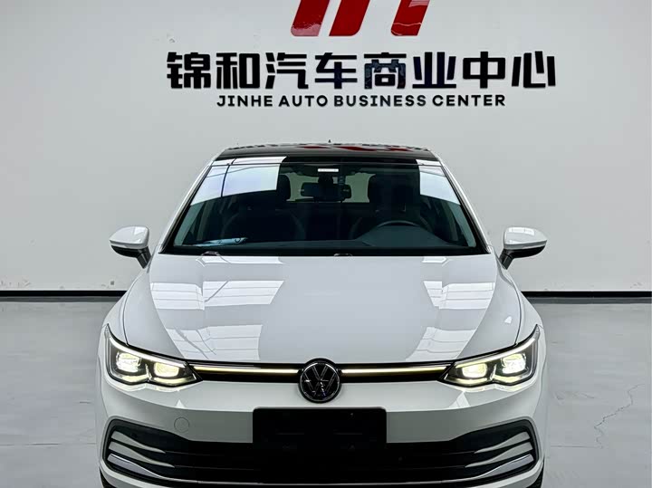 Фото 2 - Volkswagen Golf