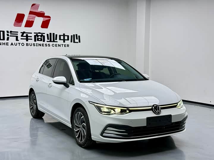 Фото 3 - Volkswagen Golf