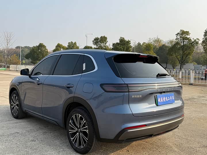 Фото 7 - Geely Galaxy Starship 7