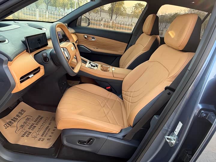 Фото 9 - Geely Galaxy Starship 7