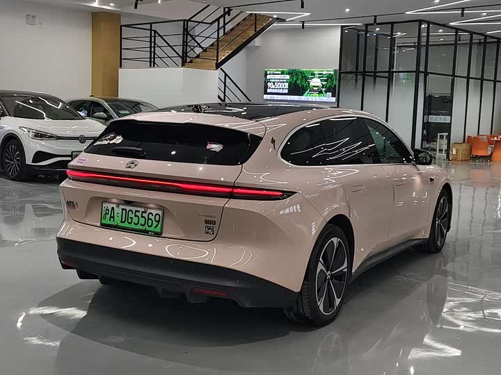 Фото 5 - Nio ET5T