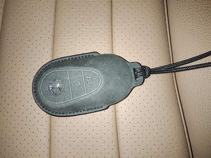 Фото 9 - Mercedes-Benz E-Class