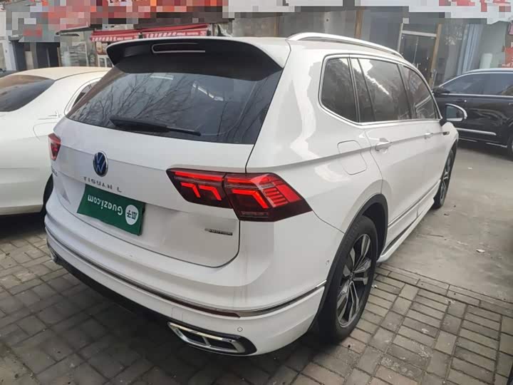 Фото 7 - Volkswagen Tiguan L Pro