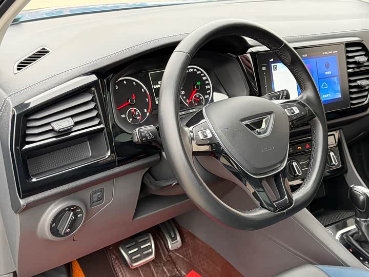 Фото 9 - Jetta VS7