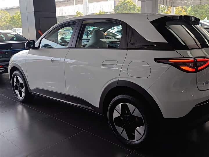 Фото 5 - Geely Galaxy Geome