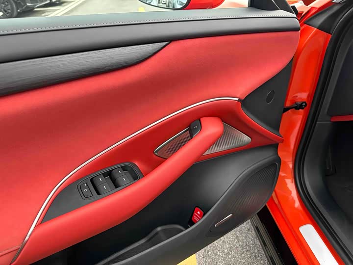 Фото 9 - Xiaomi SU7