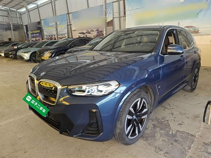 Фото 2 - BMW iX3