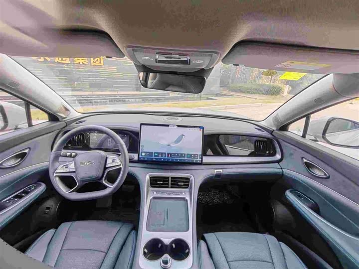 Фото 7 - BYD Sea Lion 07 DM-i Hybrid