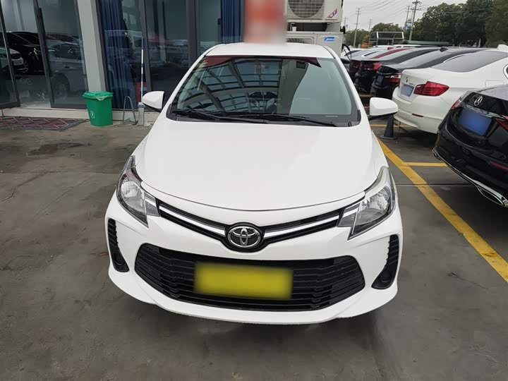 Фото 3 - Toyota Vios