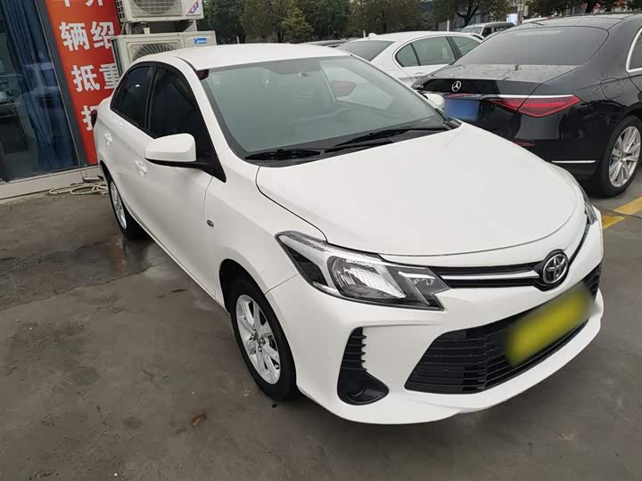 Фото 4 - Toyota Vios