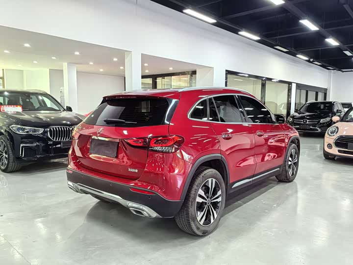 Фото 5 - Mercedes-Benz GLA-Class