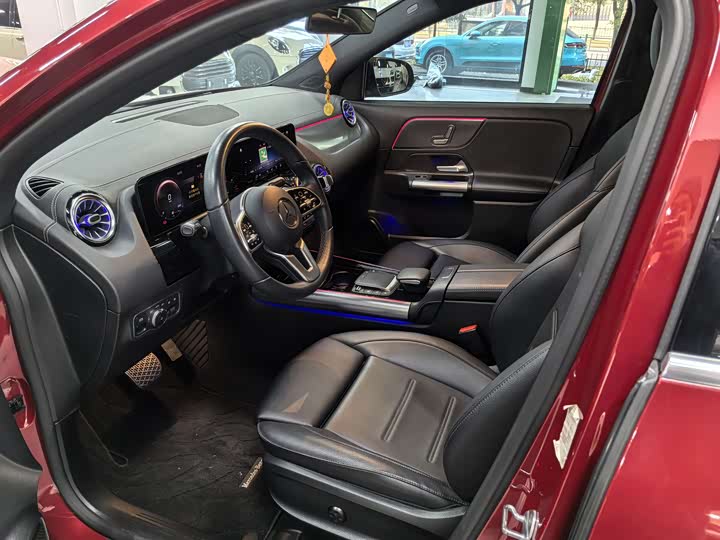 Фото 8 - Mercedes-Benz GLA-Class