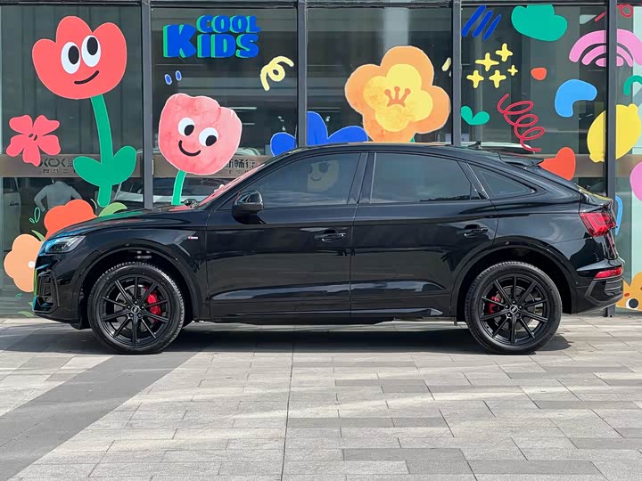 Фото 2 - Audi Q5L Sportback