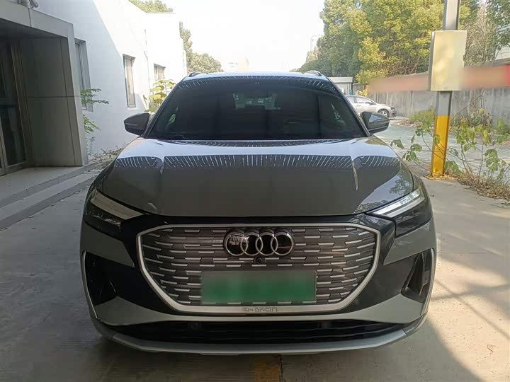 Фото 3 - Audi Q4 e-tron