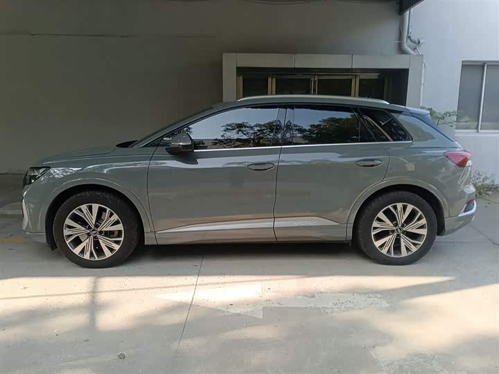 Фото 5 - Audi Q4 e-tron