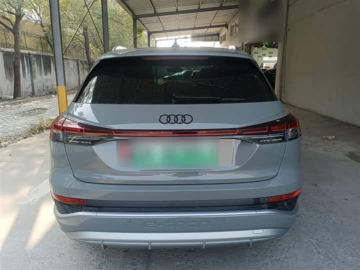 Фото 6 - Audi Q4 e-tron