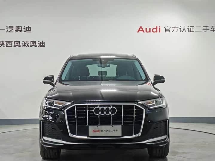 Фото 2 - Audi Q7