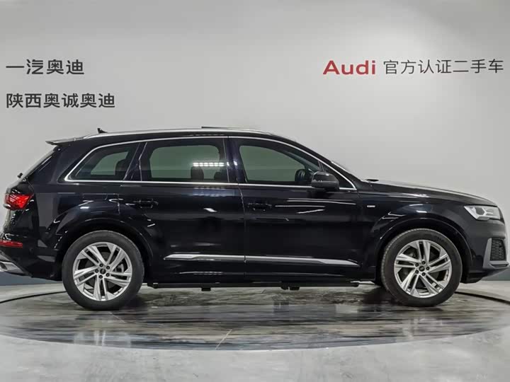 Фото 3 - Audi Q7