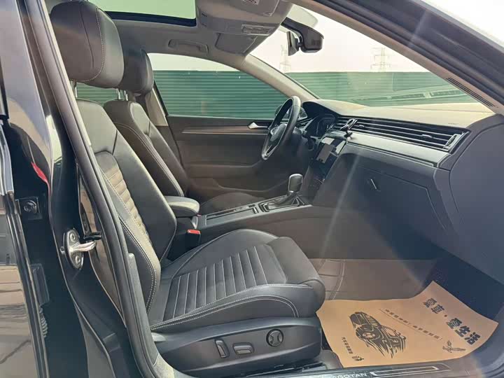 Фото 7 - Volkswagen Magotan