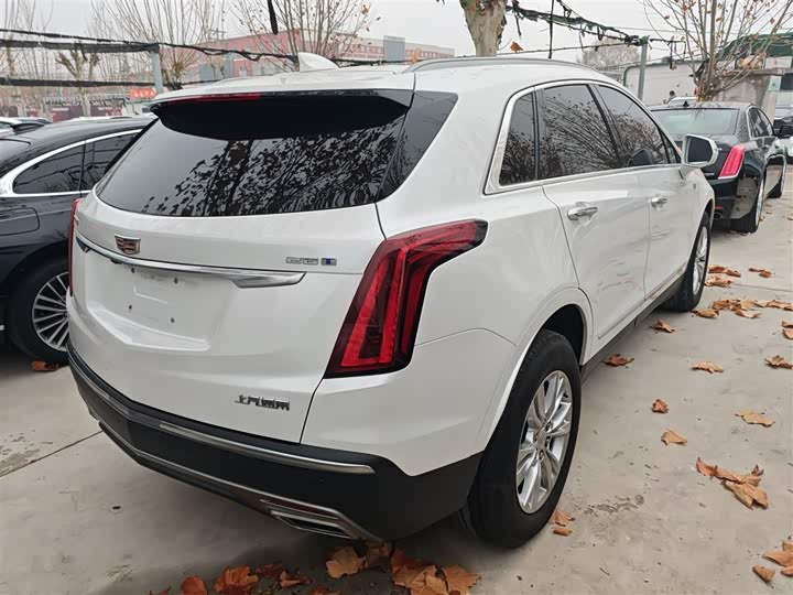 Фото 7 - Cadillac XT5