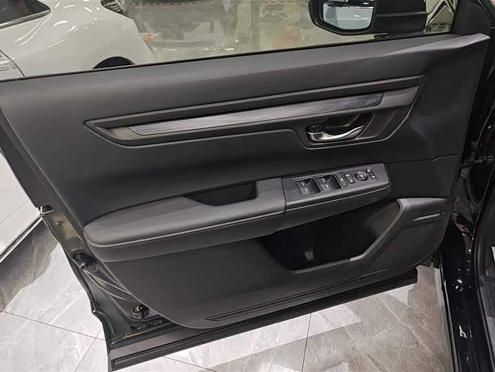 Фото 7 - Honda CR-V