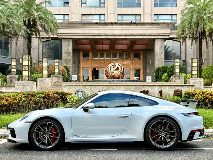 Фото 3 - Porsche 911